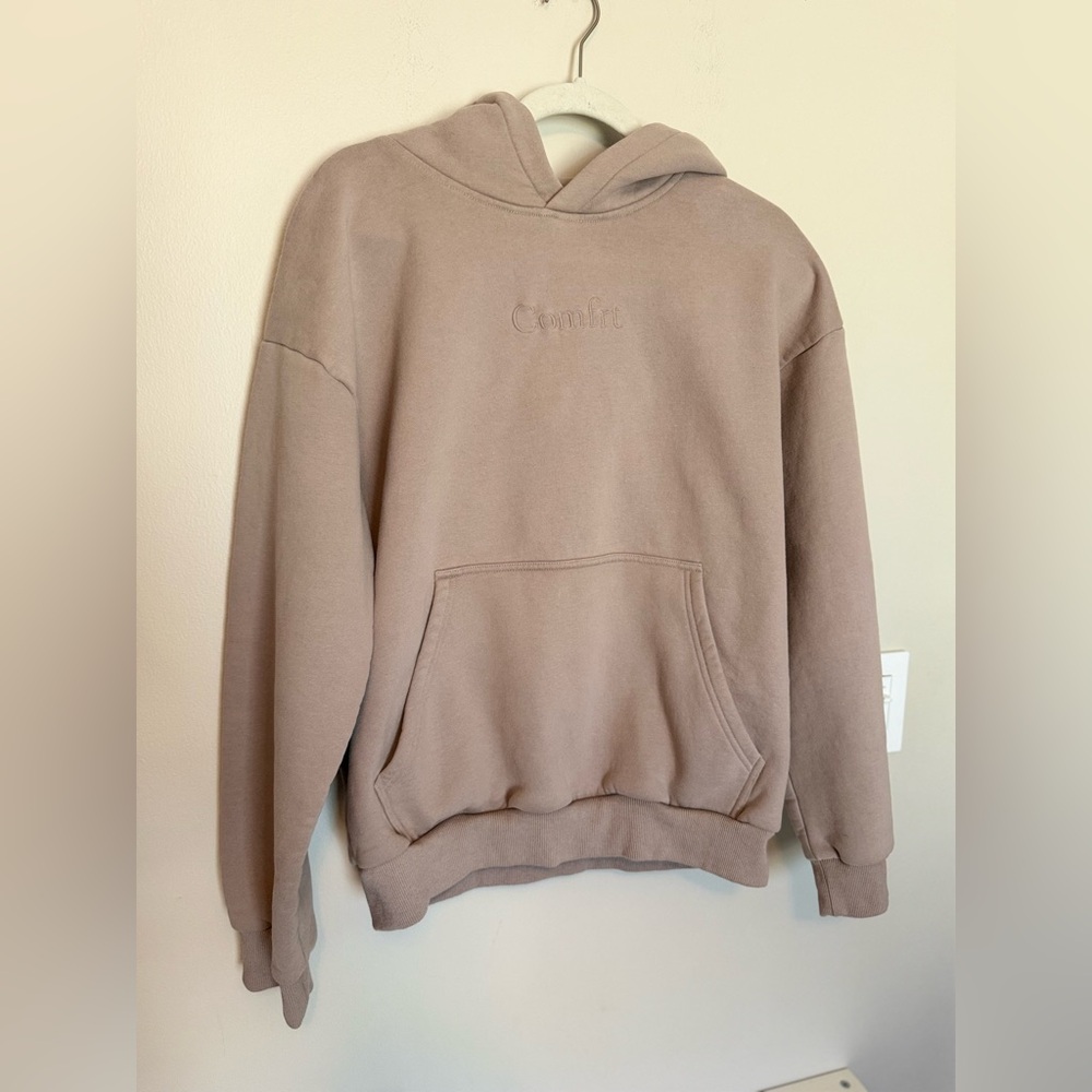 Comfrt Hoodie size medium
